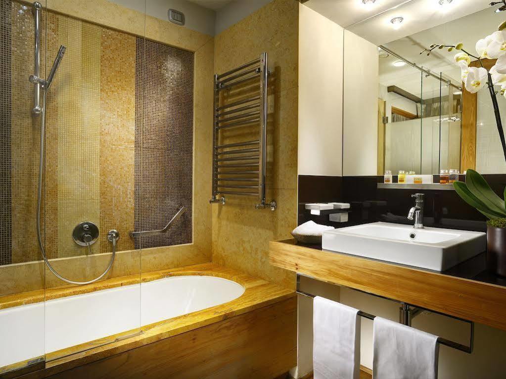 Hotel Mario De' Fiori 37 Roma Exterior foto