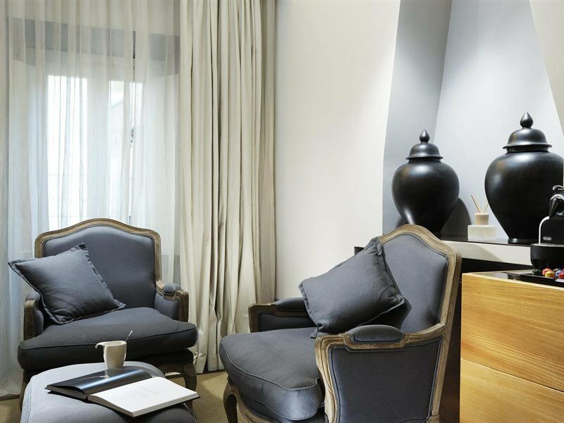 Hotel Mario De' Fiori 37 Roma Exterior foto